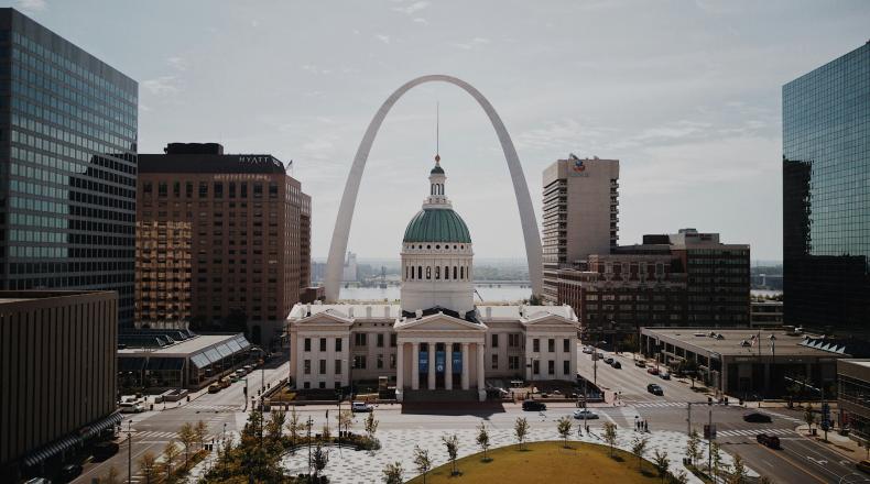 St. Louis skyline and arch