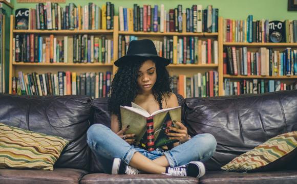 women reading