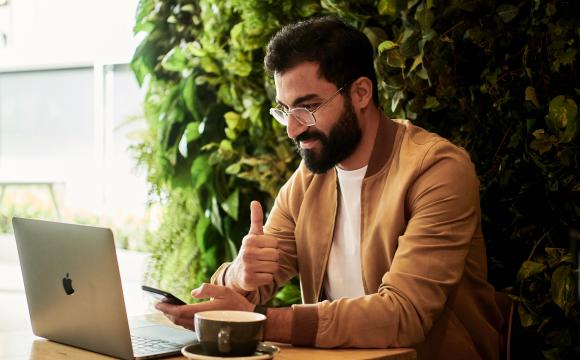 man giving thumbs up